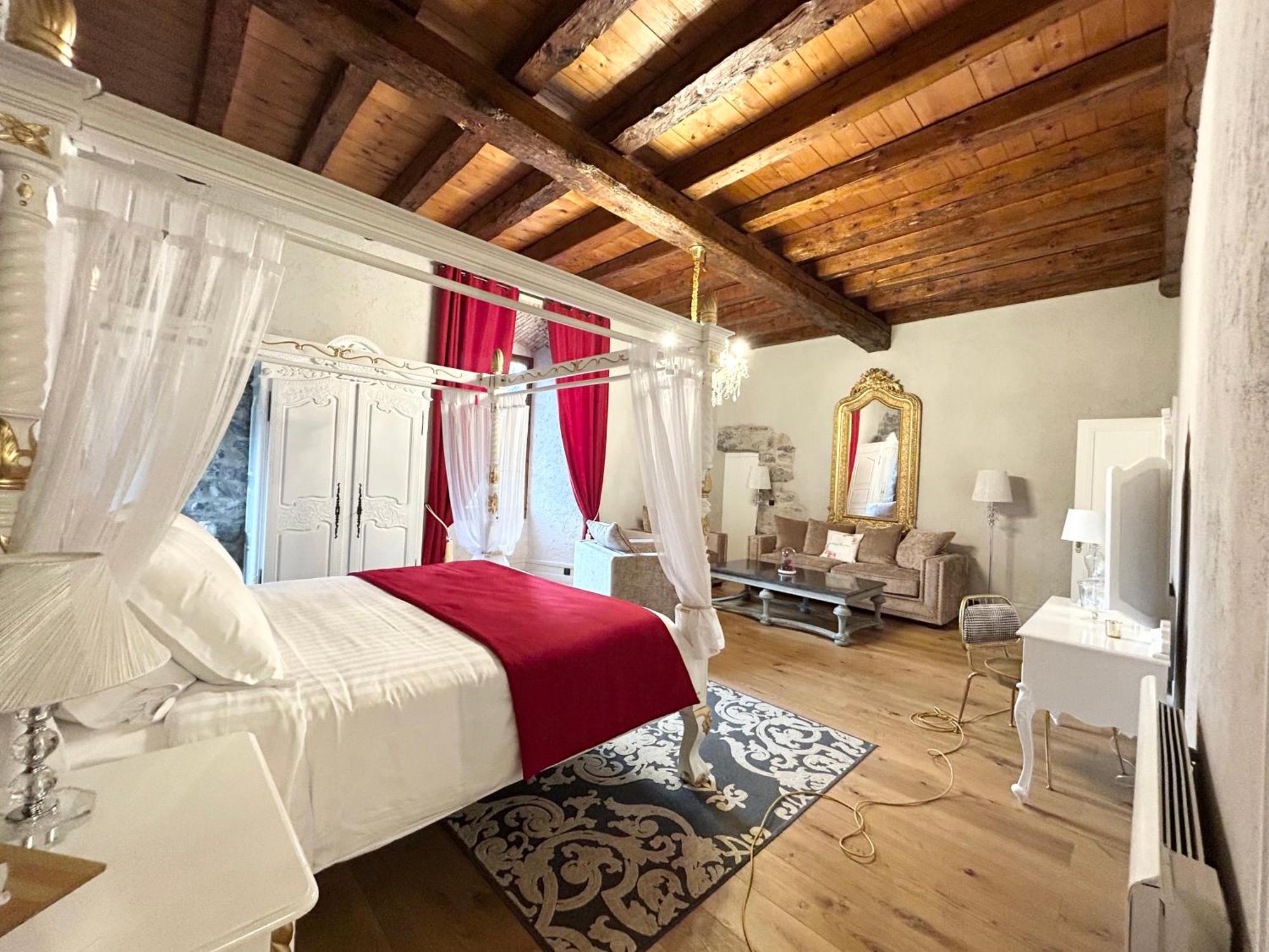 Chateau De La Rive - Suite Prestige - Chambre 2 Personnes Cruet Exterior foto